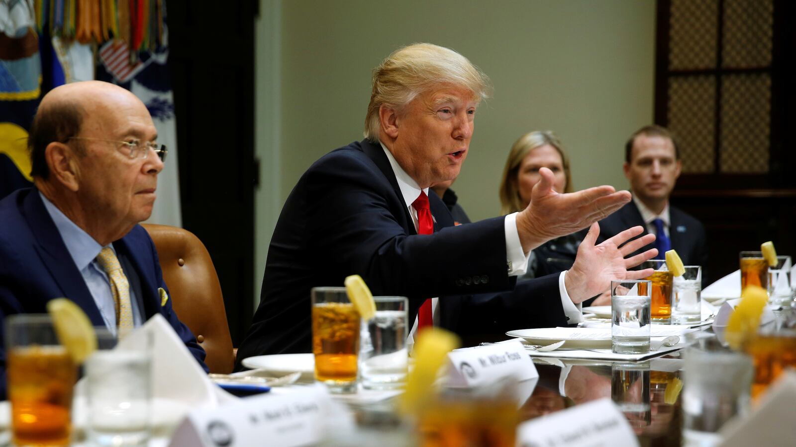 cheats/2017/02/02/trump-punts-on-voter-fraud-order/170202-trump-voter-fraud-cheat_ovz36i