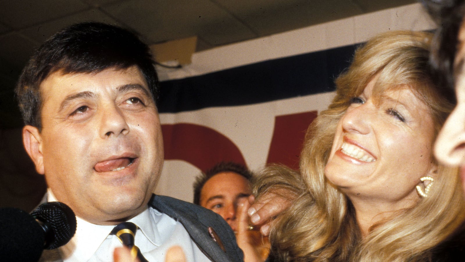 articles/2014/06/25/ex-con-ex-mayor-buddy-cianci-wants-his-old-job-back/140616-freedlander-cianci-tease_qb7d1a