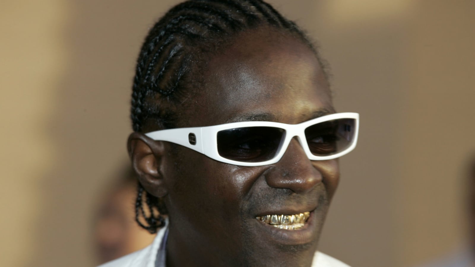 cheats/2015/05/21/police-flava-flav-arrested-in-las-vegas/150521-flava-flav-arrest_pnx33i