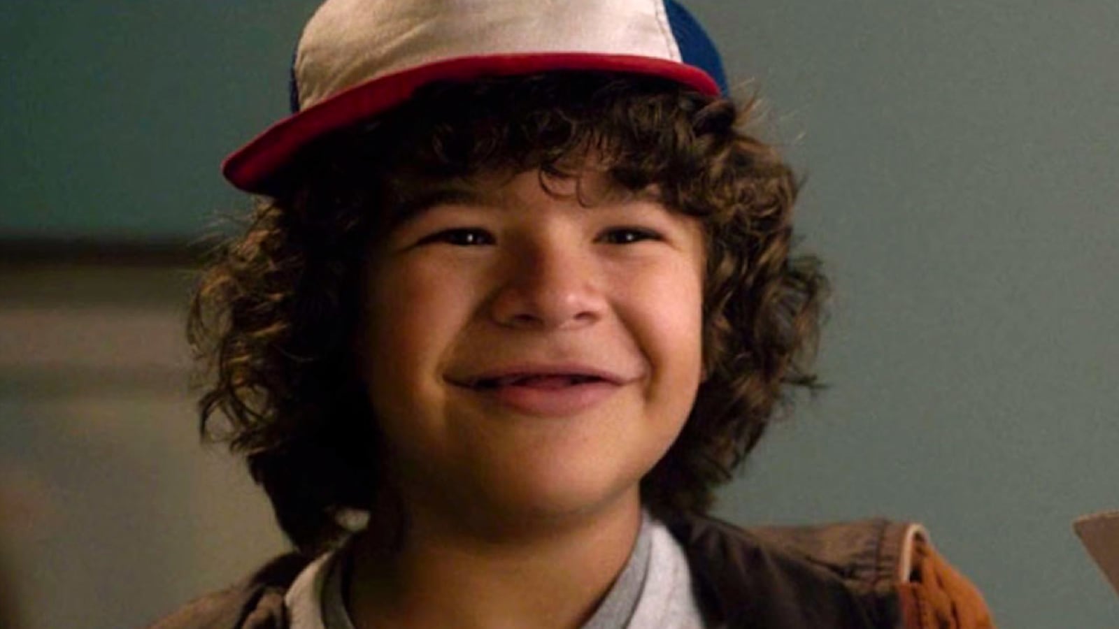 articles/2016/08/14/stranger-things-star-gaten-matarazzo-on-dustin-tv-s-most-lovable-toothless-geek/160813-_Leon-Gaten-Matarazzo-tease_orytly