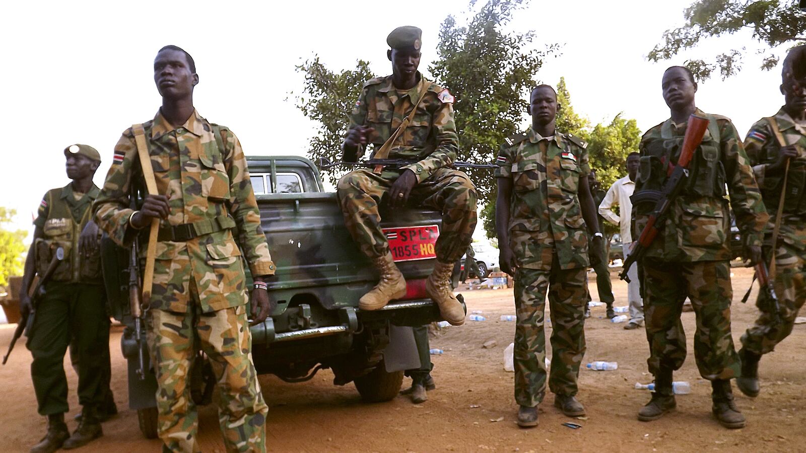 cheats/2014/01/03/u-s-urges-south-sudan-evacuation/140103-ssudan-evacuation-cheat_auou6j