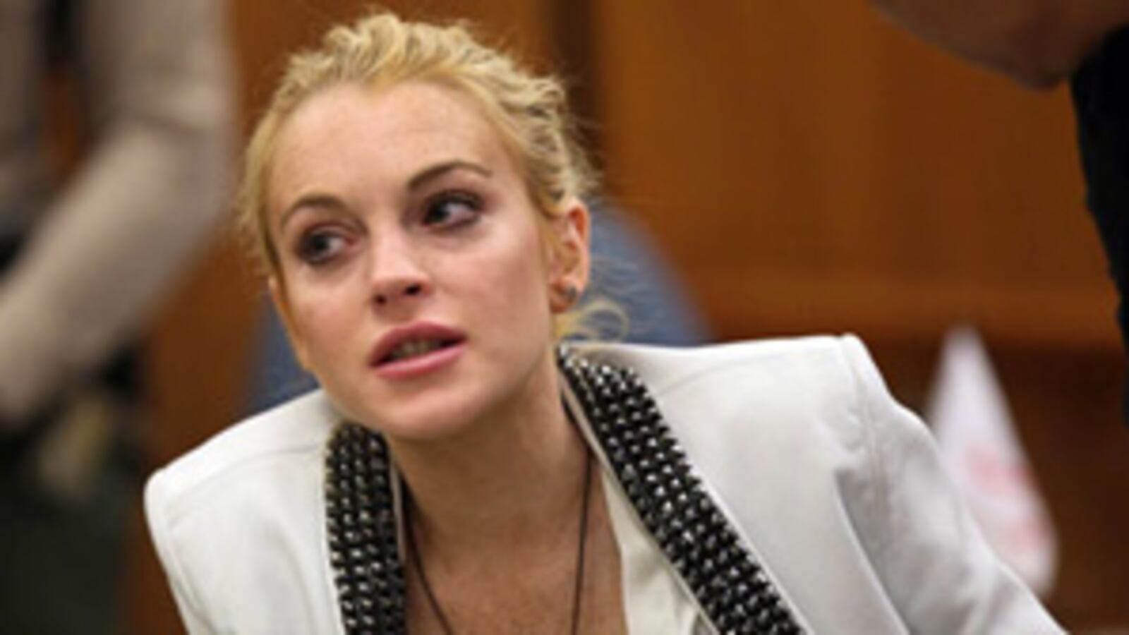 cheats/2009/10/16/lohans-probation-extended-by-one-year/lohan_ewis8n