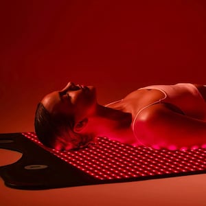 HigherDOSE Red Light Therapy Mat