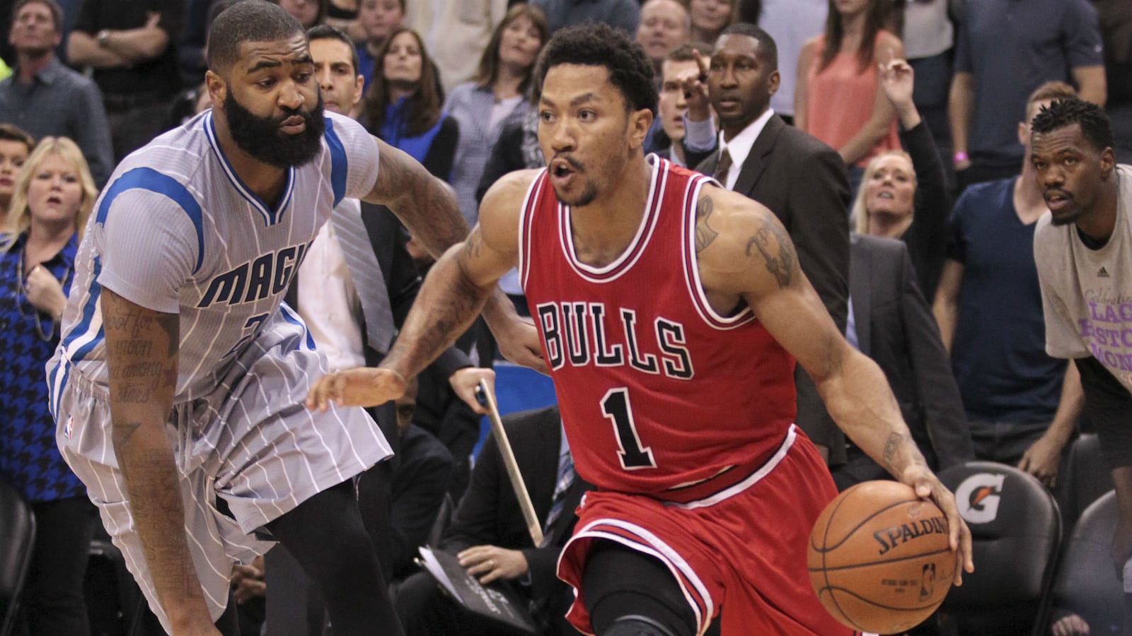 cheats/2015/08/26/derrick-rose-accused-of-gang-raping-ex/150826-derrick-rose-rape-allegations-cheat_kup8nl