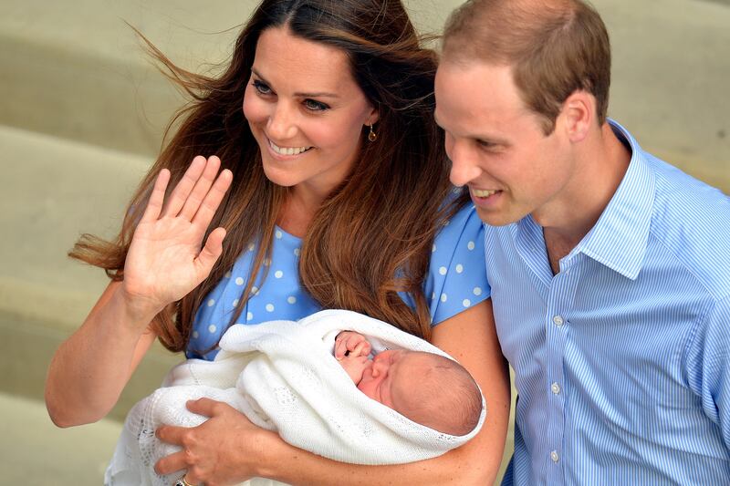 galleries/2014/04/09/prince-george-lookbook-photos/140409-baby-george6_d2wnw0