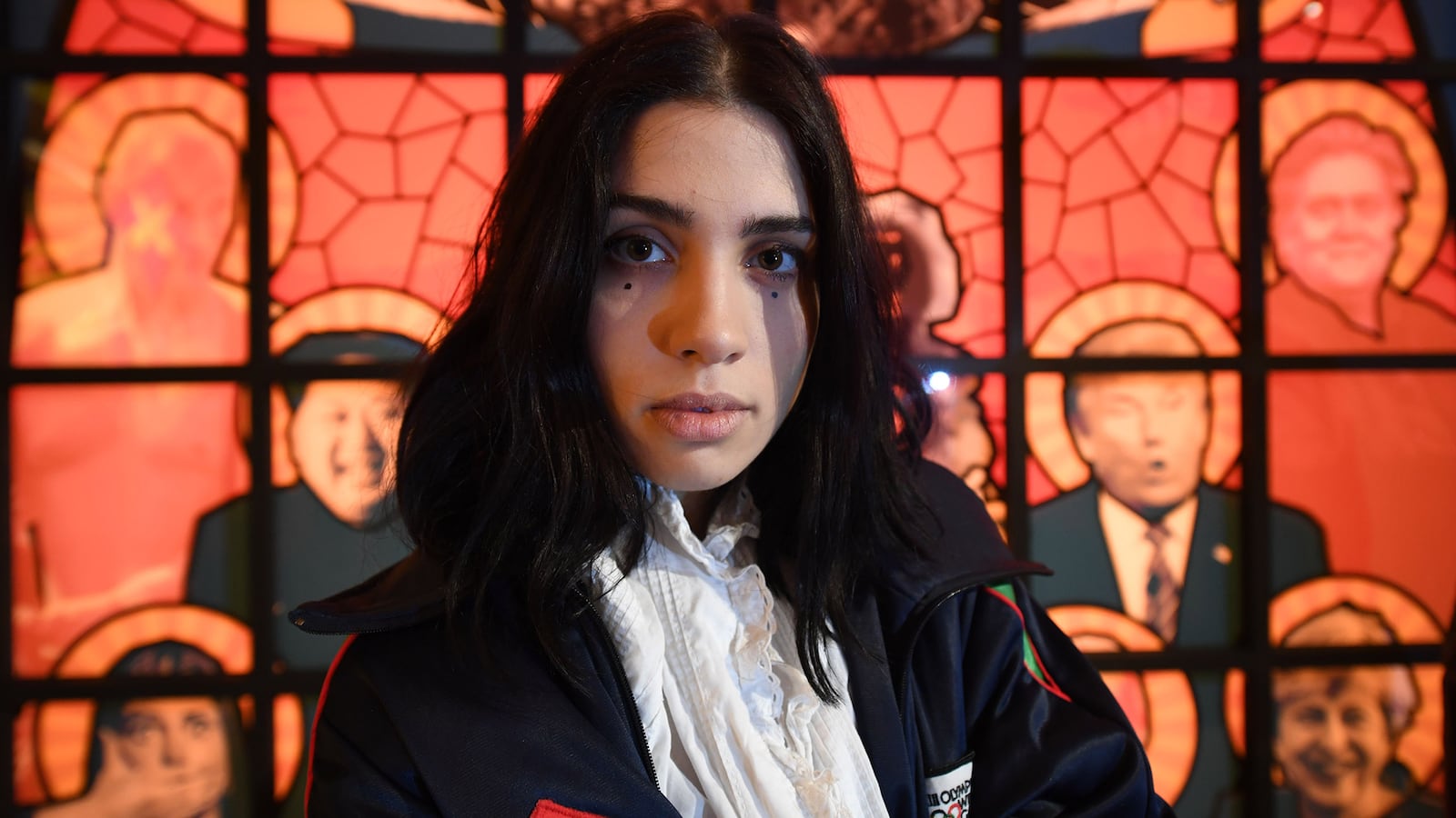 181009-beale-nadia-pussyriot-tease_v4qelo