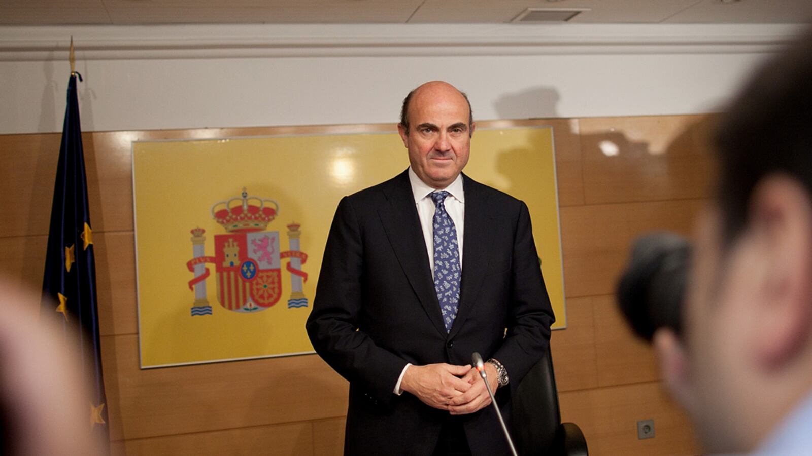 cheats/2012/06/10/spain-accepts-debt-aid/spain-bailout-news-conference-cheat_folk4o