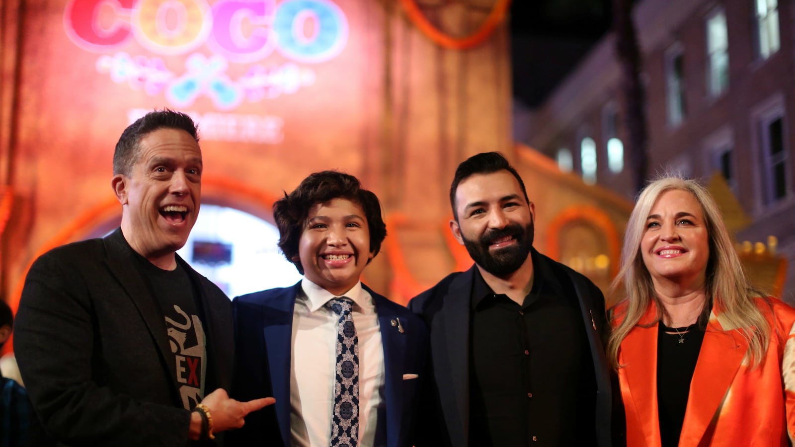 171210-coco-wins-box-office-cheat_gi4gxr