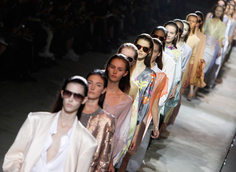 galleries/2010/09/29/paris-fashion-week-preview/paris-fashion-preview---van-notten_xfxhf7