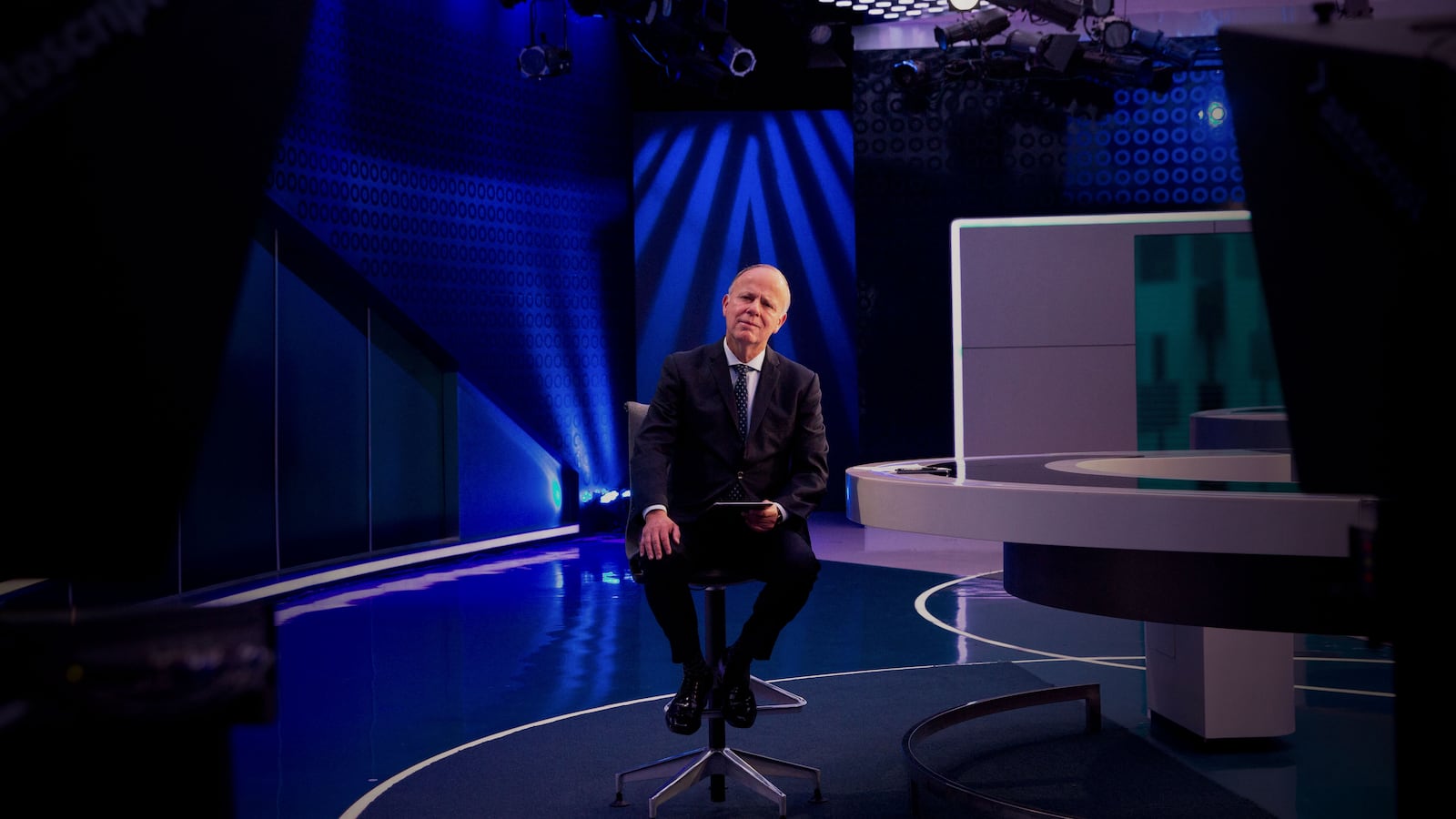 230121-dahl-gunman-open-fire-mexico-tv-hero_retqms