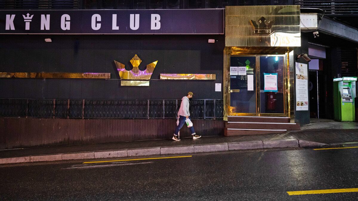 200517-kirk-seoul-gay-clubs-hero_t0w2ap