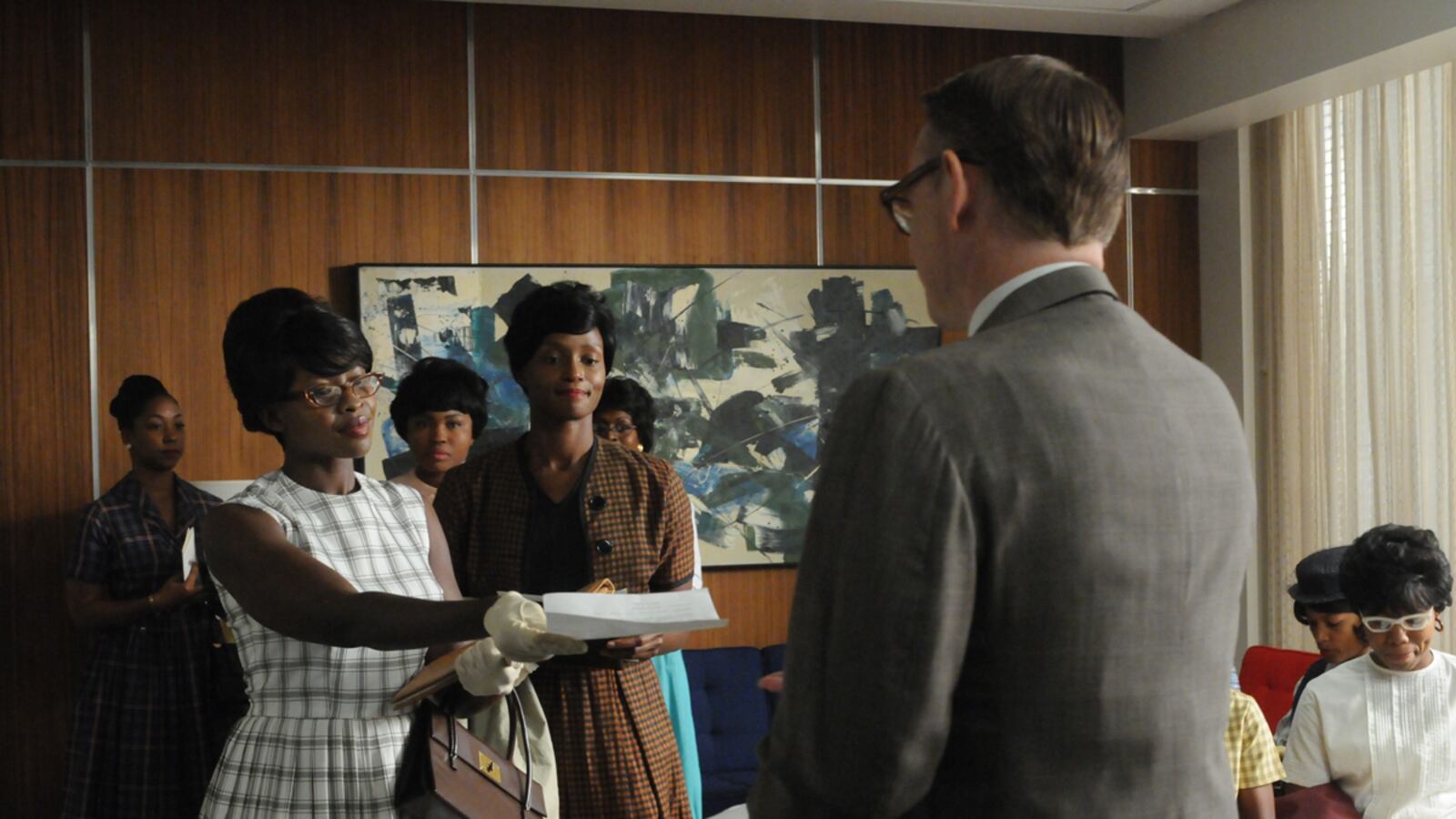 articles/2012/03/30/black-women-still-battle-mad-men-in-corporate-america/black-women-at-work-carroll_d1ojtz