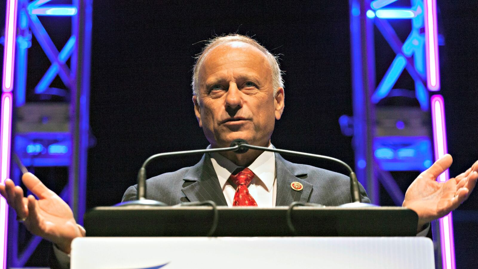 cheats/2017/01/13/gop-rep-wants-total-abortion-ban/160926-steve-king-cheat_p0nbnd