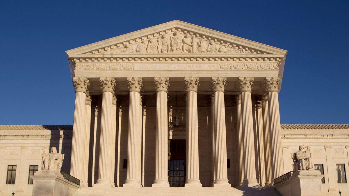 articles/2012/03/13/conservatives-go-to-court-to-stop-free-market-healthcare/supreme-court_haihgt