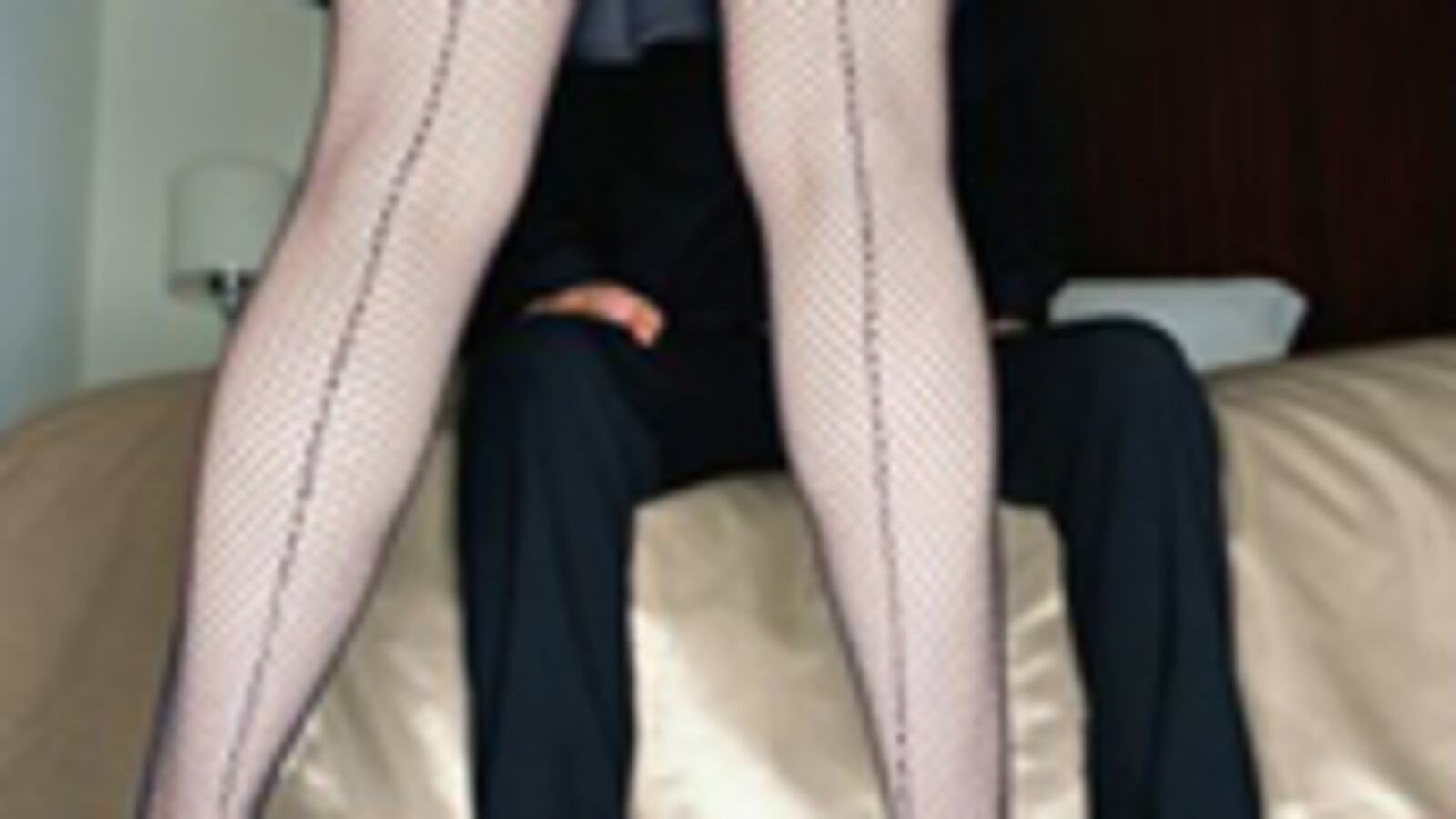 articles/2009/02/13/what-hookers-do-on-valentines-day/quan-prostitutes_13995_m7ei30