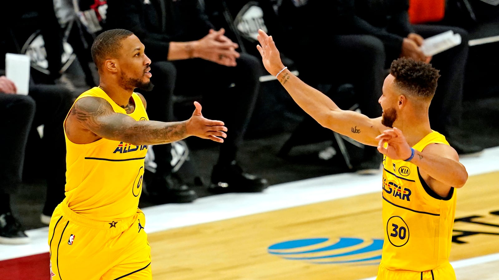 2021-03-08T024725Z_1838336096_MT1USATODAY15690420_RTRMADP_3_NBA-ALL-STAR-GAME-TEAM-LEBRON-VS-TEAM-DURANT_erippp