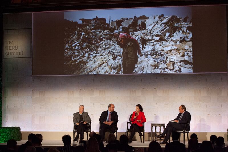 galleries/2013/10/10/highlights-of-the-heroes-summit-photos/131010-hero-summit9_cd9ulo