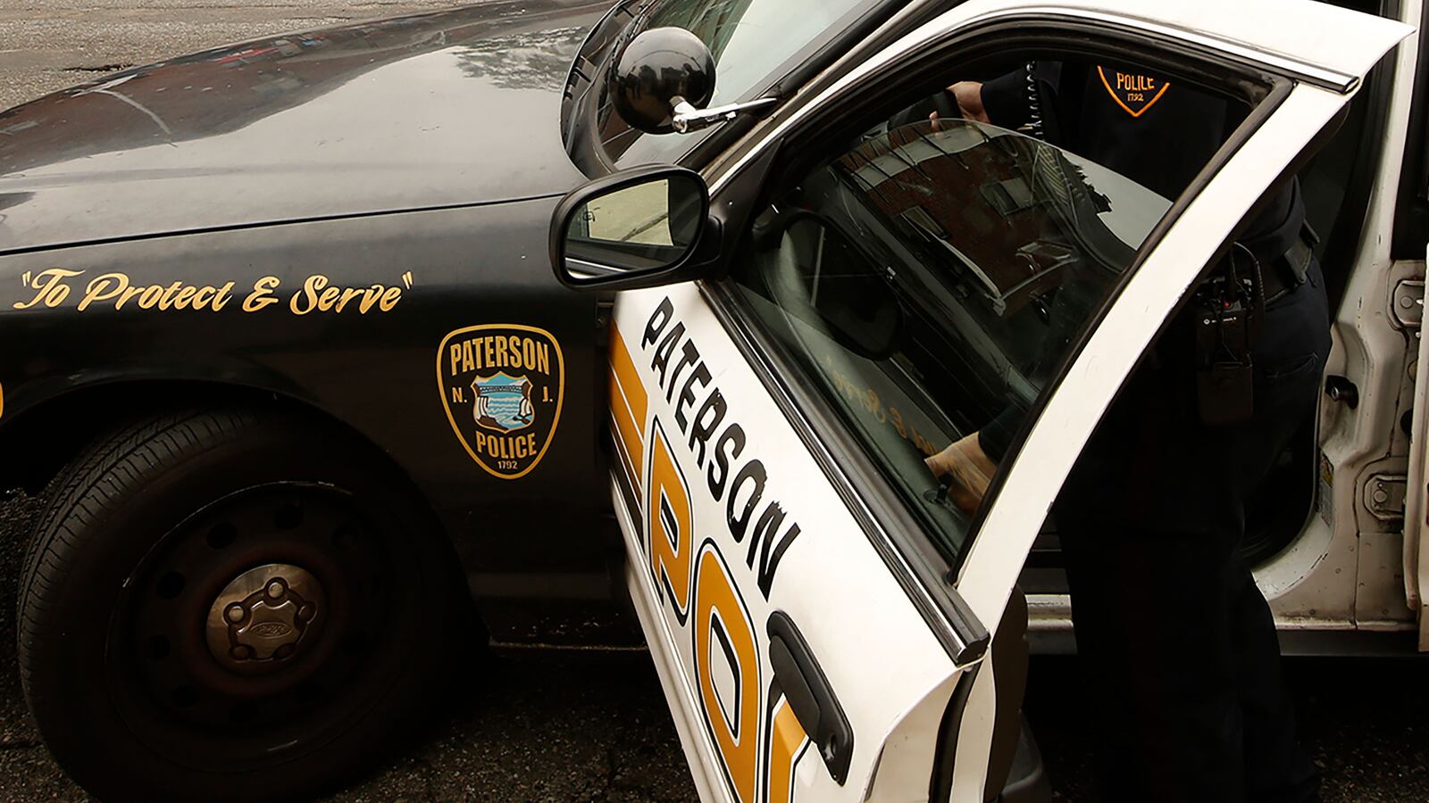 180706-brown-paterson-police-suicide-hero_nvrpms