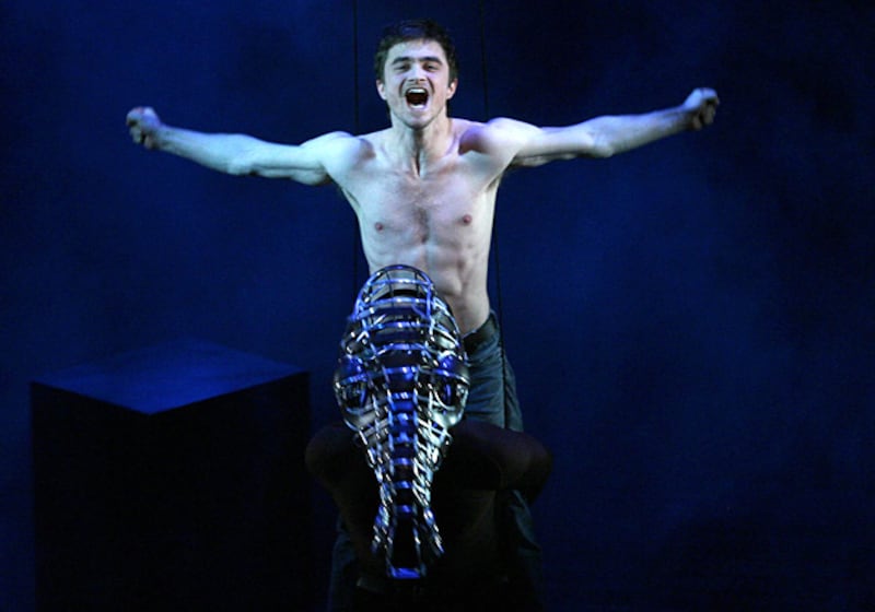 galleries/2009/07/12/harry-potter-in-love/harry-potter-01_wh6svi