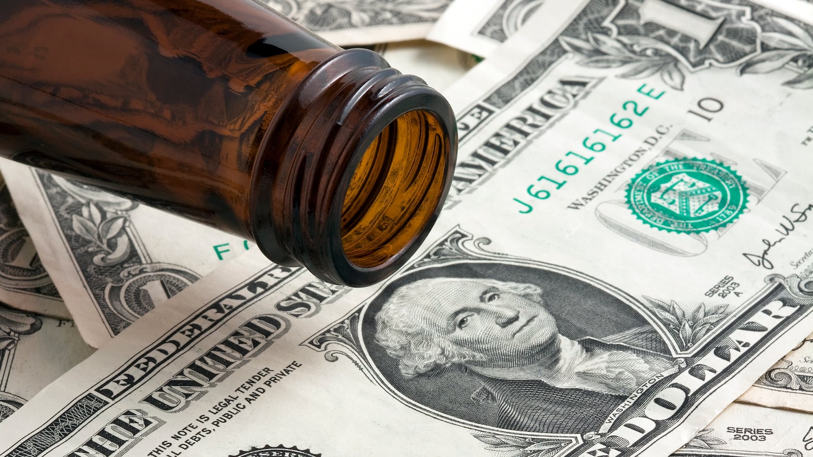 180504-beer-money-tease_rn2ls3