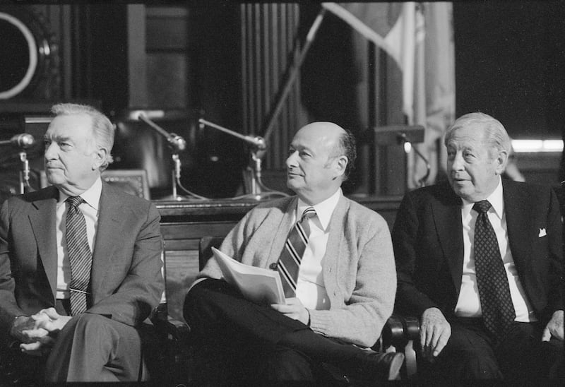 NEW YORK - MARCH 6: Walter Cronkite, left, farewell ceremony at New York City hall with Mayor Ed Koch (center) and William S. Paley. Dated March 6, 1981. (Photo by CBS via Getty Images)