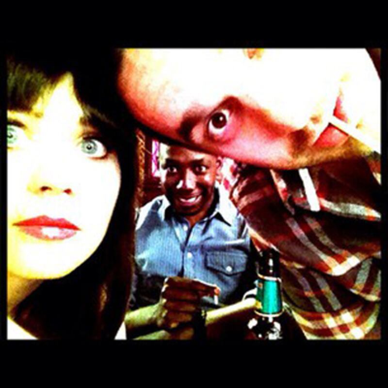 galleries/2012/04/24/justin-bieber-obama-and-more-stars-to-follow-on-instagram-photos/instagram-celebs-deschanel_t4varc