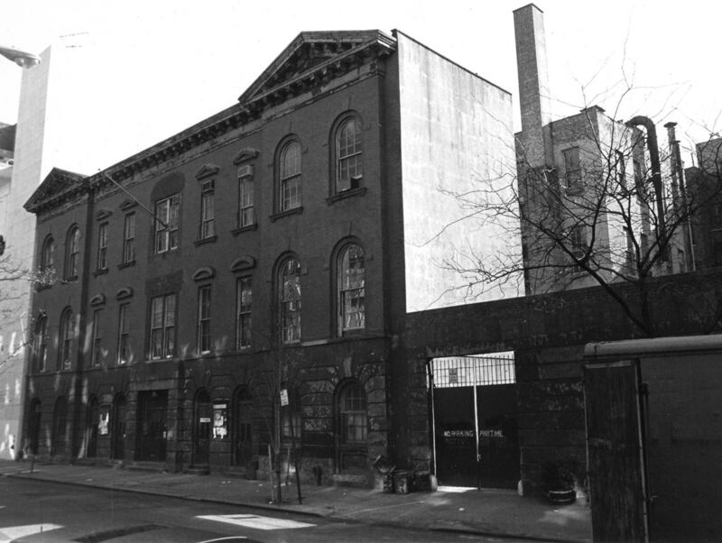 galleries/2014/12/22/the-lgbt-center-that-changed-our-lives/141220-lgbtq-center-01_qve9jk
