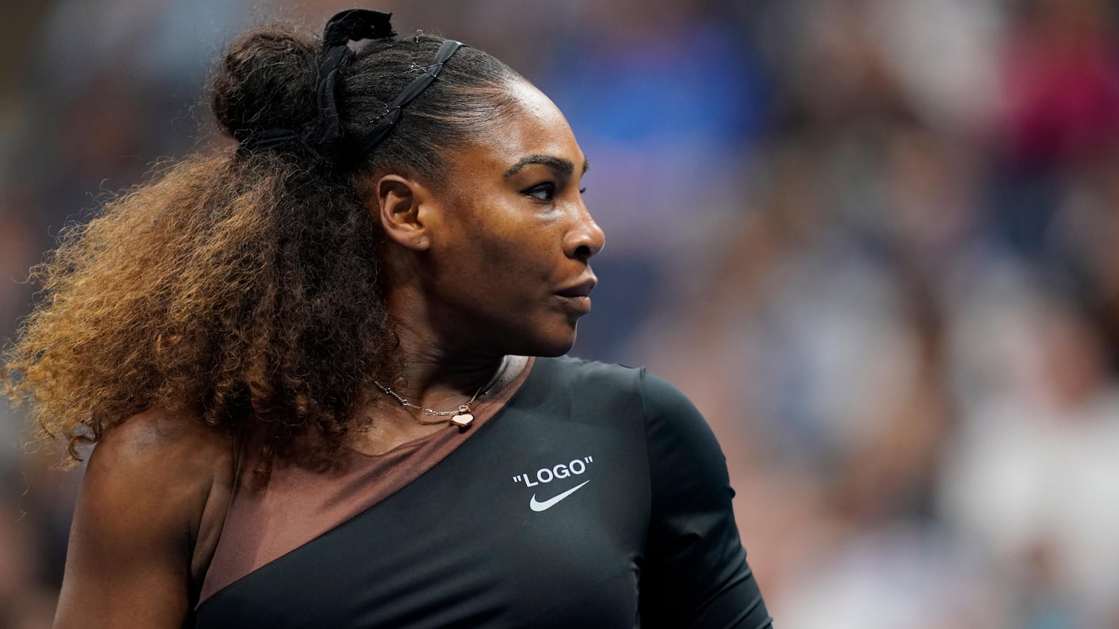 180930-serena-williams-cancer-awareness-cheat_lnpgoe