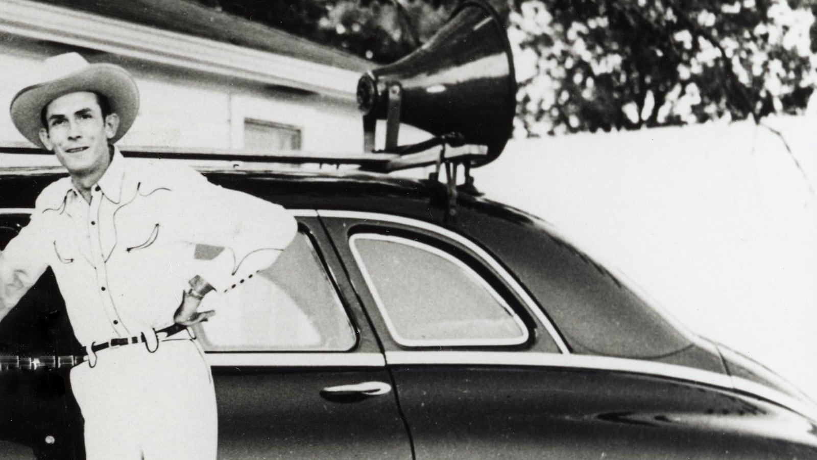 articles/2017/01/01/hank-williams-tragic-new-year-s-day/161231-Ribowsky-hank-williams-tease_s03xq5