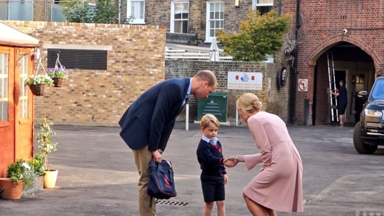 DJGzll-WsAA5Gz7_kik13x