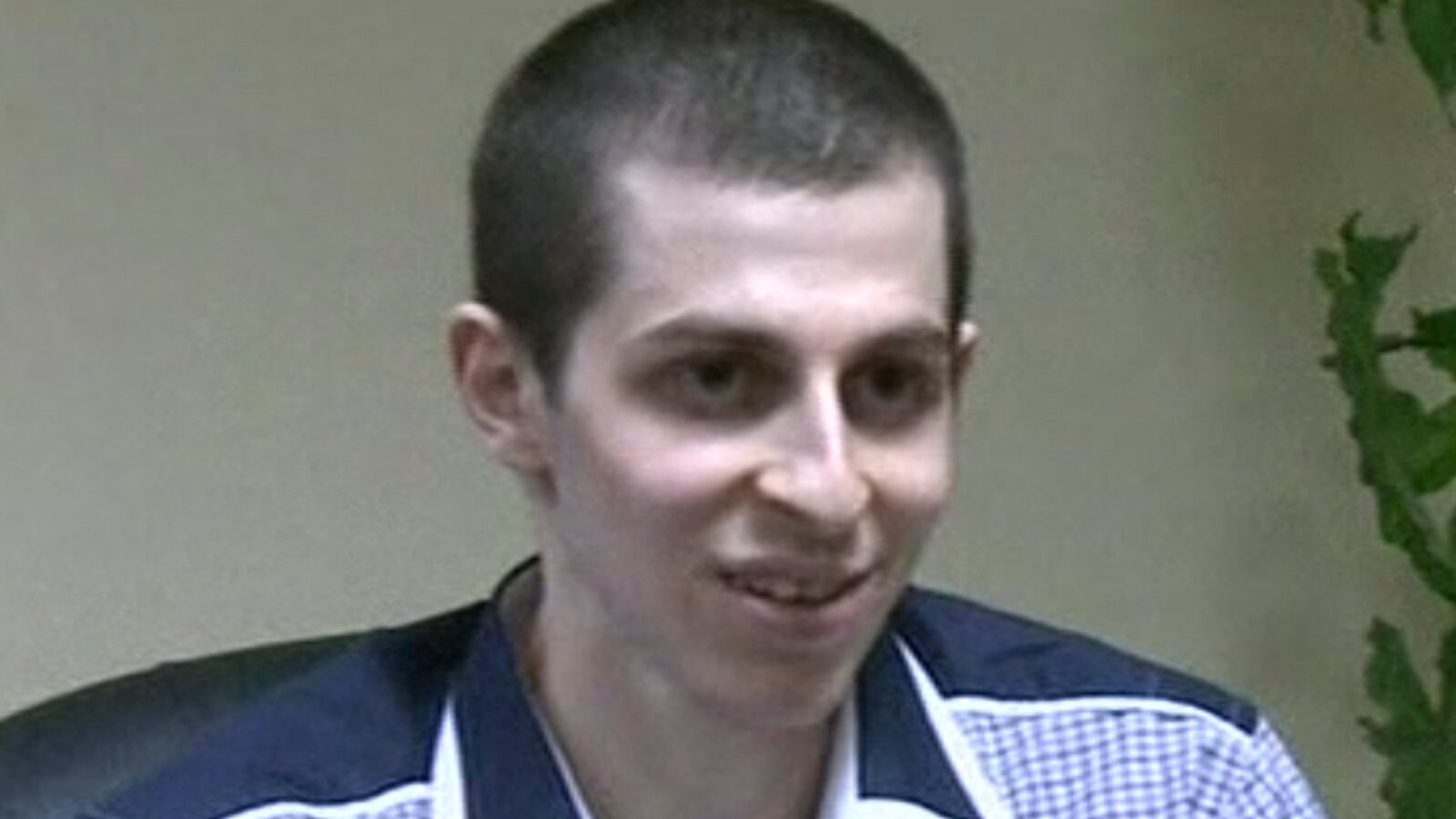 cheats/2011/10/18/israel-s-gilad-shalit-freed/gilad-shalit-freed-israel-cheat_xosbmt