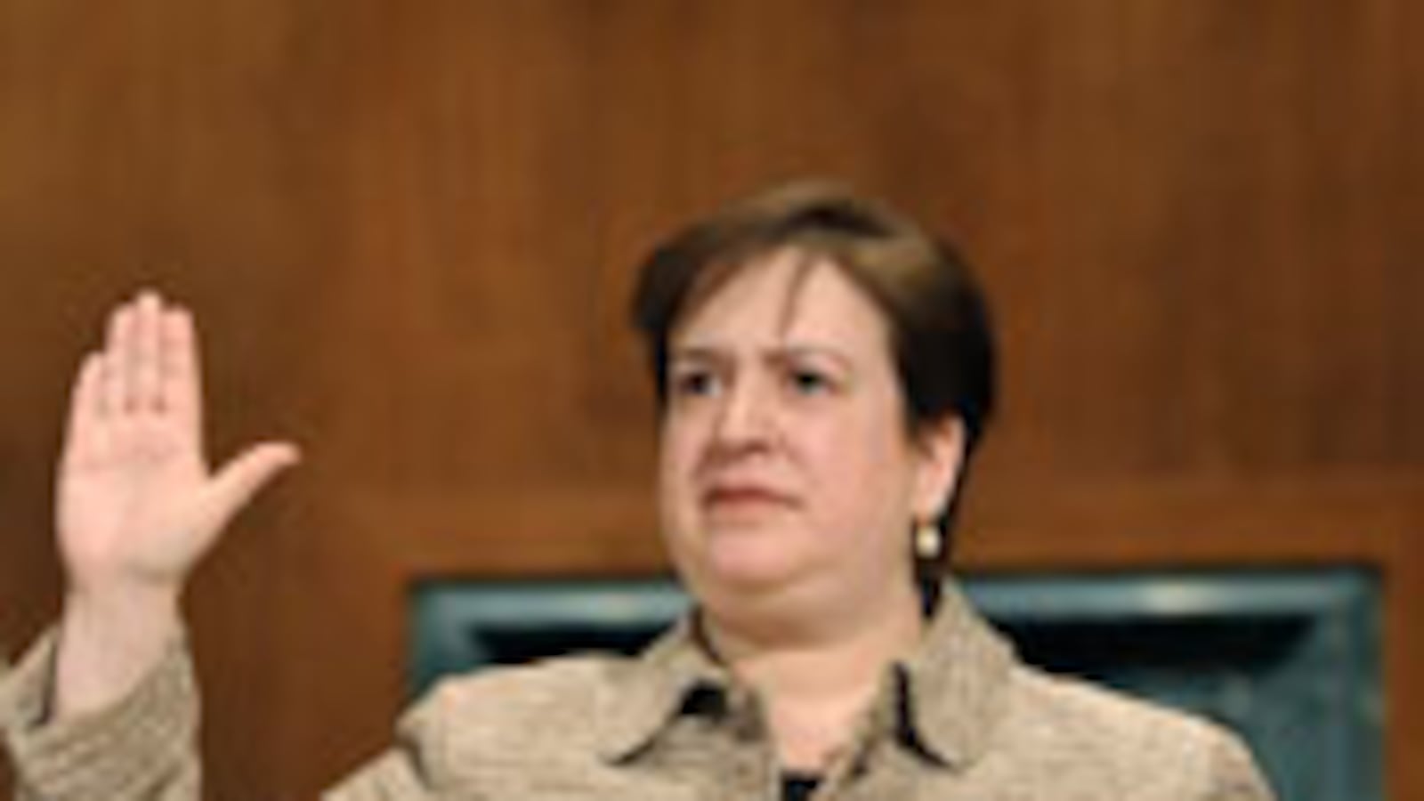 articles/2010/05/10/live-coverage-of-the-supreme-court-nomination/video-kagan-livestream_99597_peq7hz
