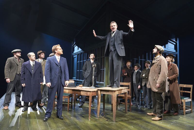 articles/2016/05/14/the-downton-abbey-star-fighting-for-press-freedom/160513-hines-bonneville-embed-1_stefom