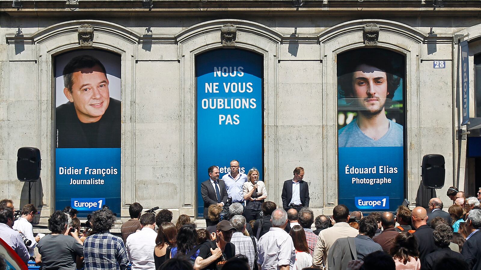 articles/2013/08/15/you-ve-forgotten-about-syria-again-haven-t-you/130813-syria-kidnappings-giovanni-tease_hpm3eg