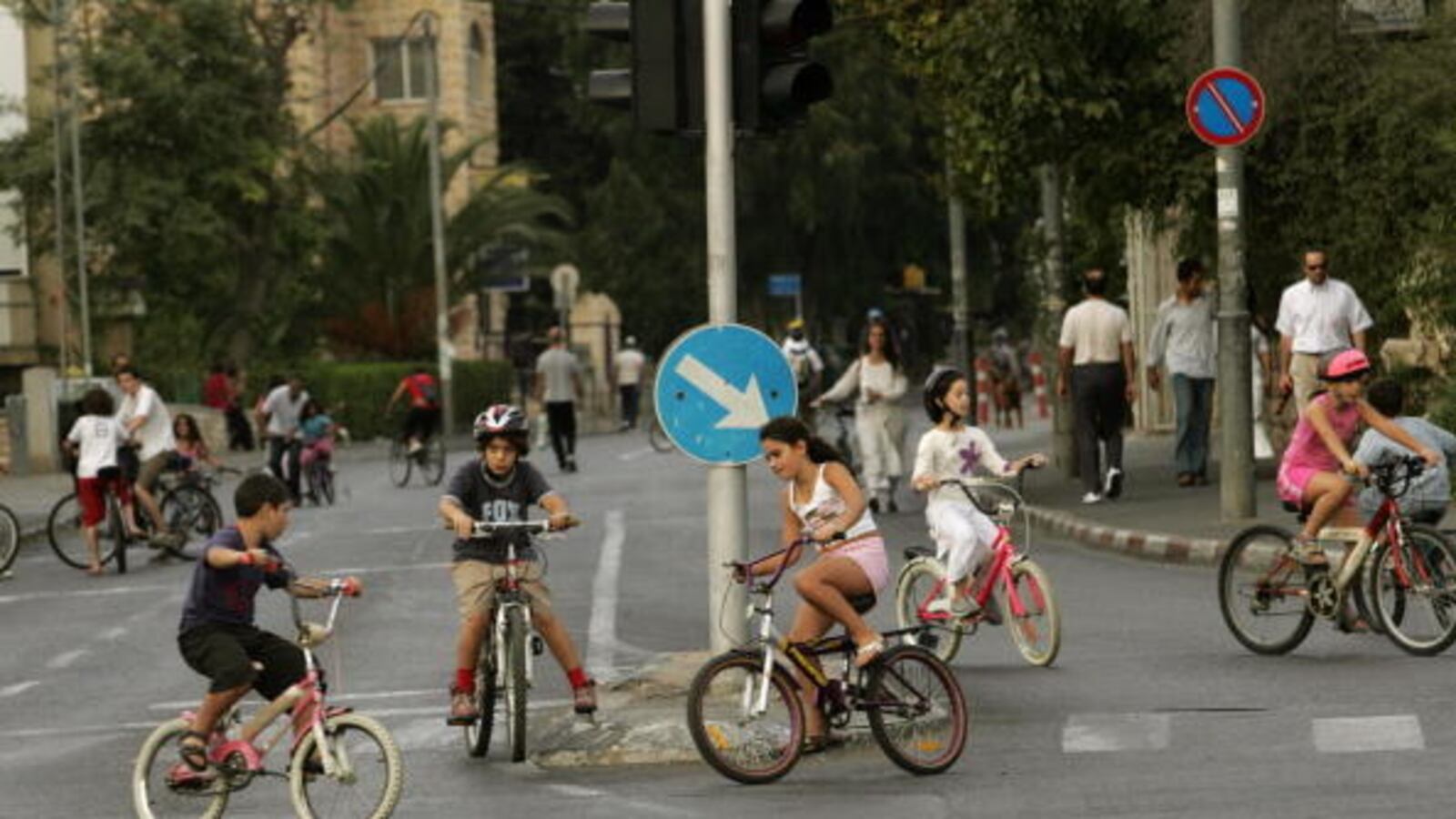 articles/2012/09/25/celebrating-an-open-jerusalem/jerusalem-bicycles-openz_iaj5f1