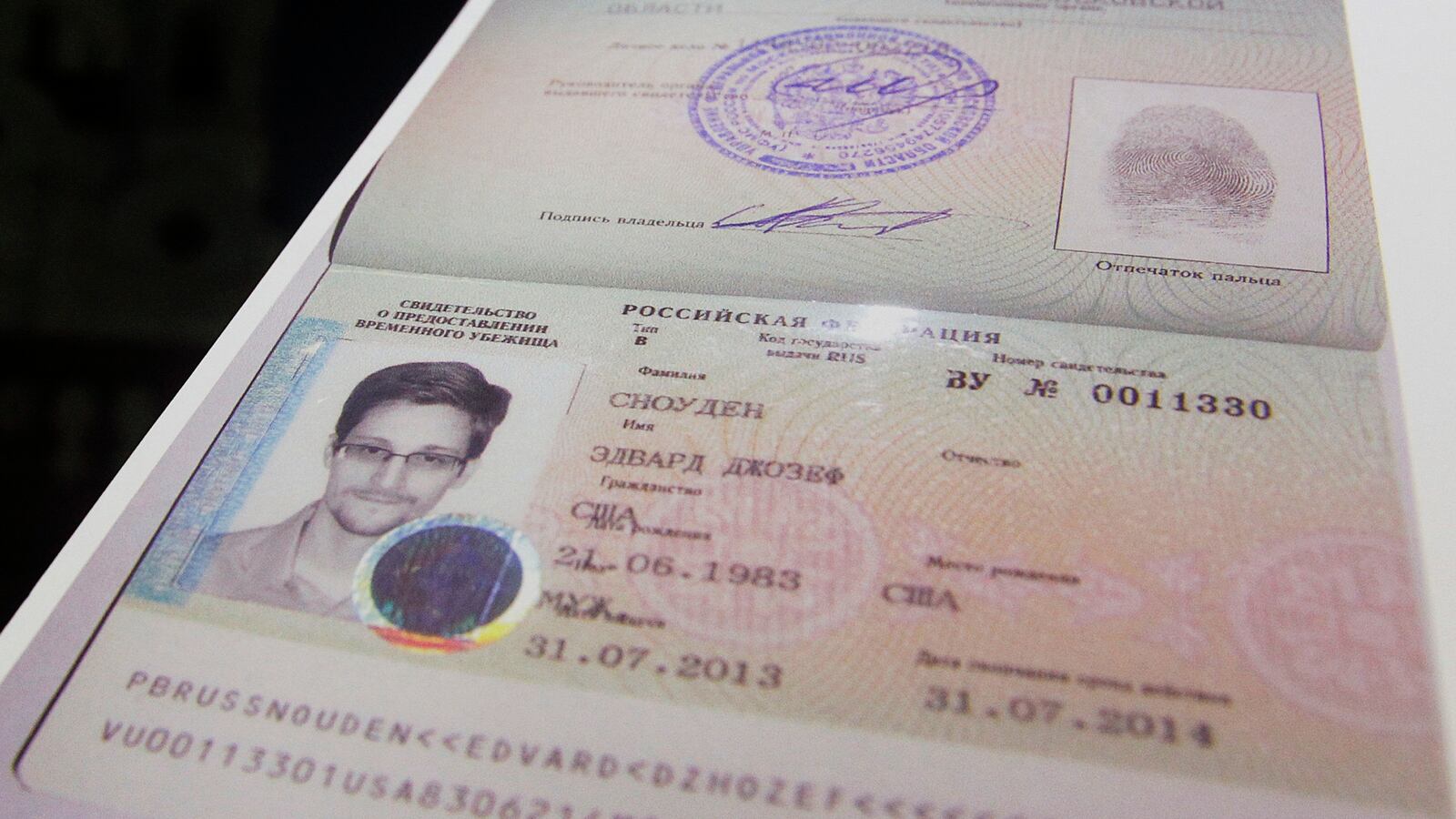 cheats/2014/08/07/russia-allows-snowden-to-travel/140807-snowden-russia-cheat_dhudkk