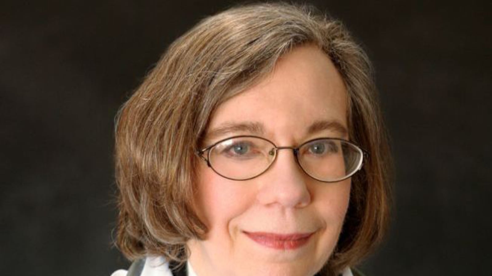 articles/2016/08/12/the-doctor-behind-the-dyin-hillary-meme/160811-allen-clinton-quack-tease_m92a3d