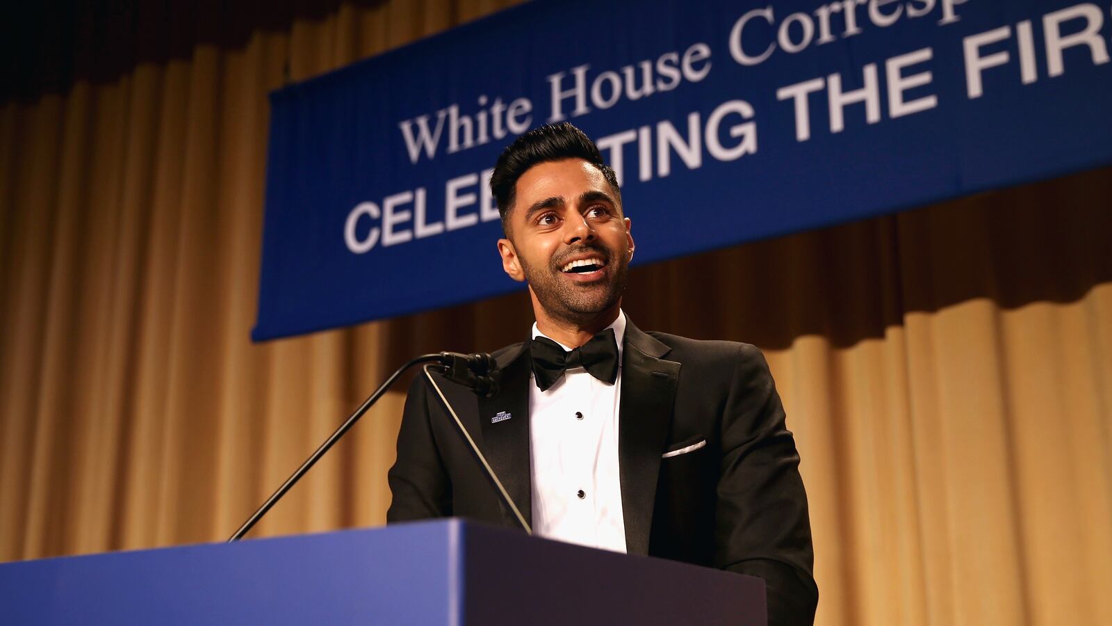 articles/2017/04/29/hasan-minhaj-draws-groans-roasting-donald-trump-at-white-house-correspondents-dinner/170429-stern-whcd-hasan-minhaj-tease_g3doal