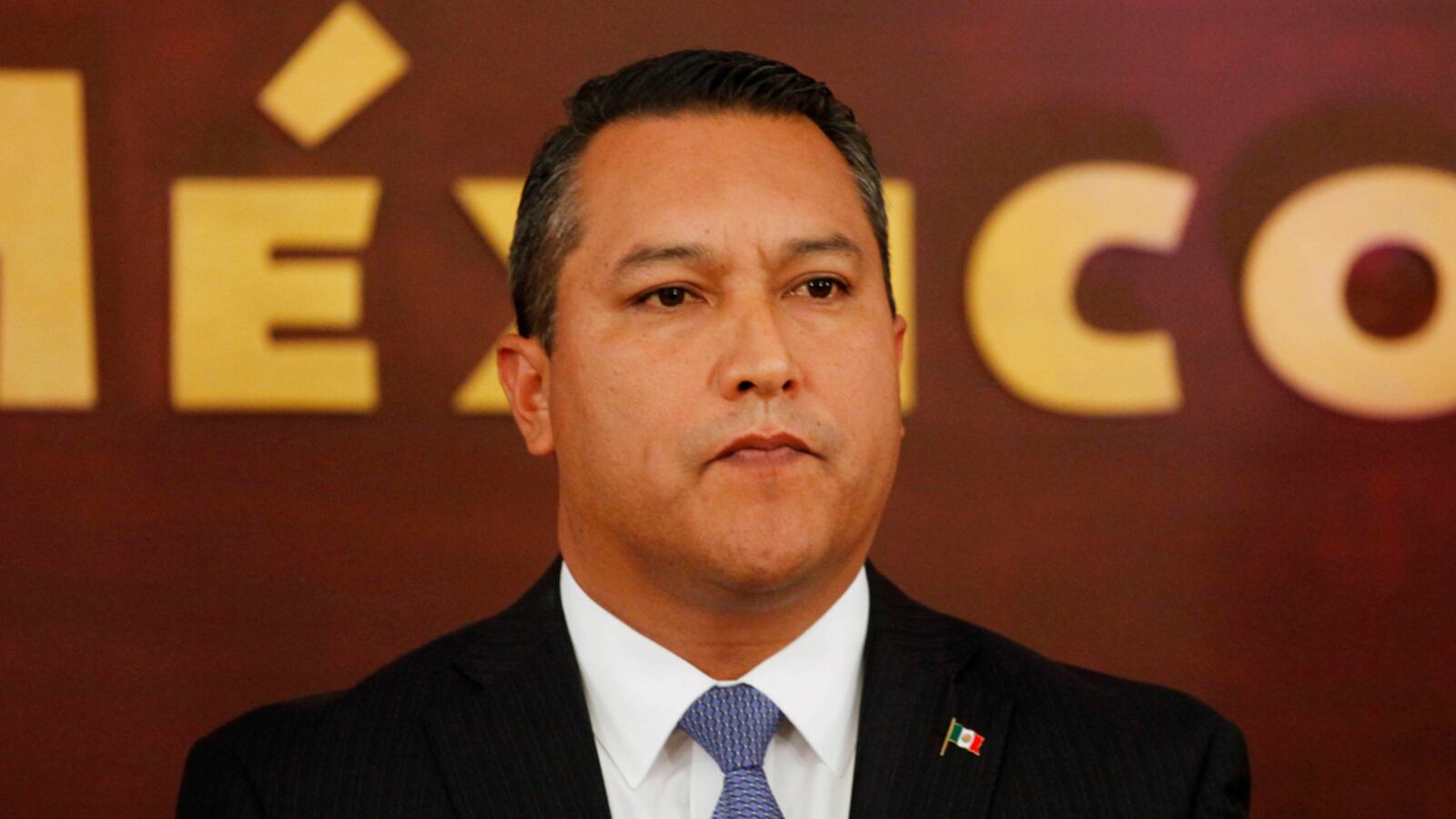 cheats/2011/11/11/top-mexican-official-killed/mexican-official-dies-helicopter-crash-cheat_geptjb