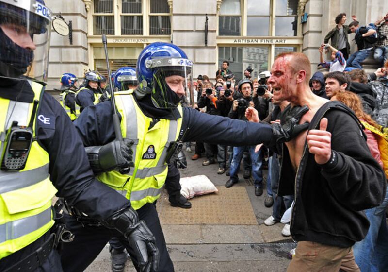 galleries/2009/04/01/the-obamas-first-overseas-trip/g20-gallery-4_kmyshr