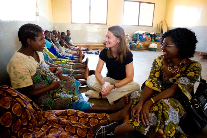 galleries/2010/02/11/melinda-gates-and-carla-bruni-tackle-maternal-health/melinda-gates-2_mgpwcu