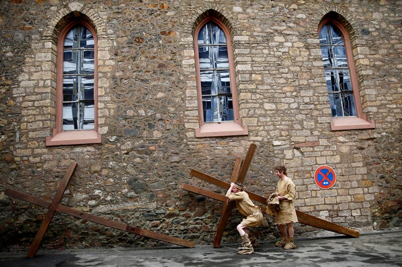 galleries/2014/04/18/flagellations-crucifixions-and-processions-good-friday-around-the-world-photos/140418-good-friday-germany_dwoqxf