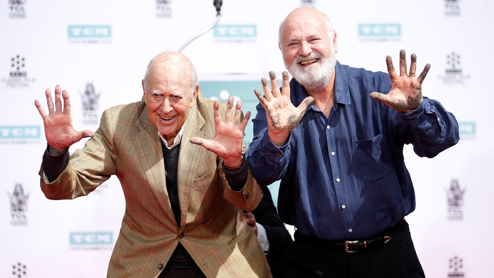 2017-04-07T120000Z_1104214048_RC1C5F017060_RTRMADP_3_PEOPLE-REINER_lcbnog