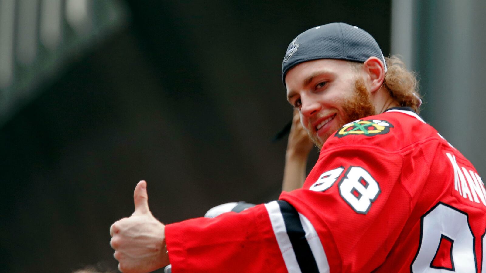 cheats/2015/09/25/da-pat-kane-rape-bag-elaborate-hoax/150925-patrick-kane-cheat_ejq7qq