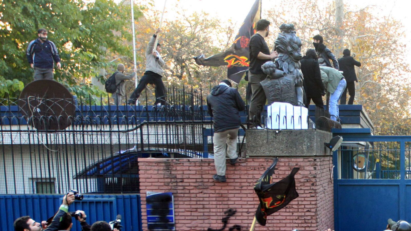 cheats/2011/11/30/britain-to-expel-iranian-diplomats/uk-expels-iranian-diplomats-embassy-attack-cheat_ctmq6q