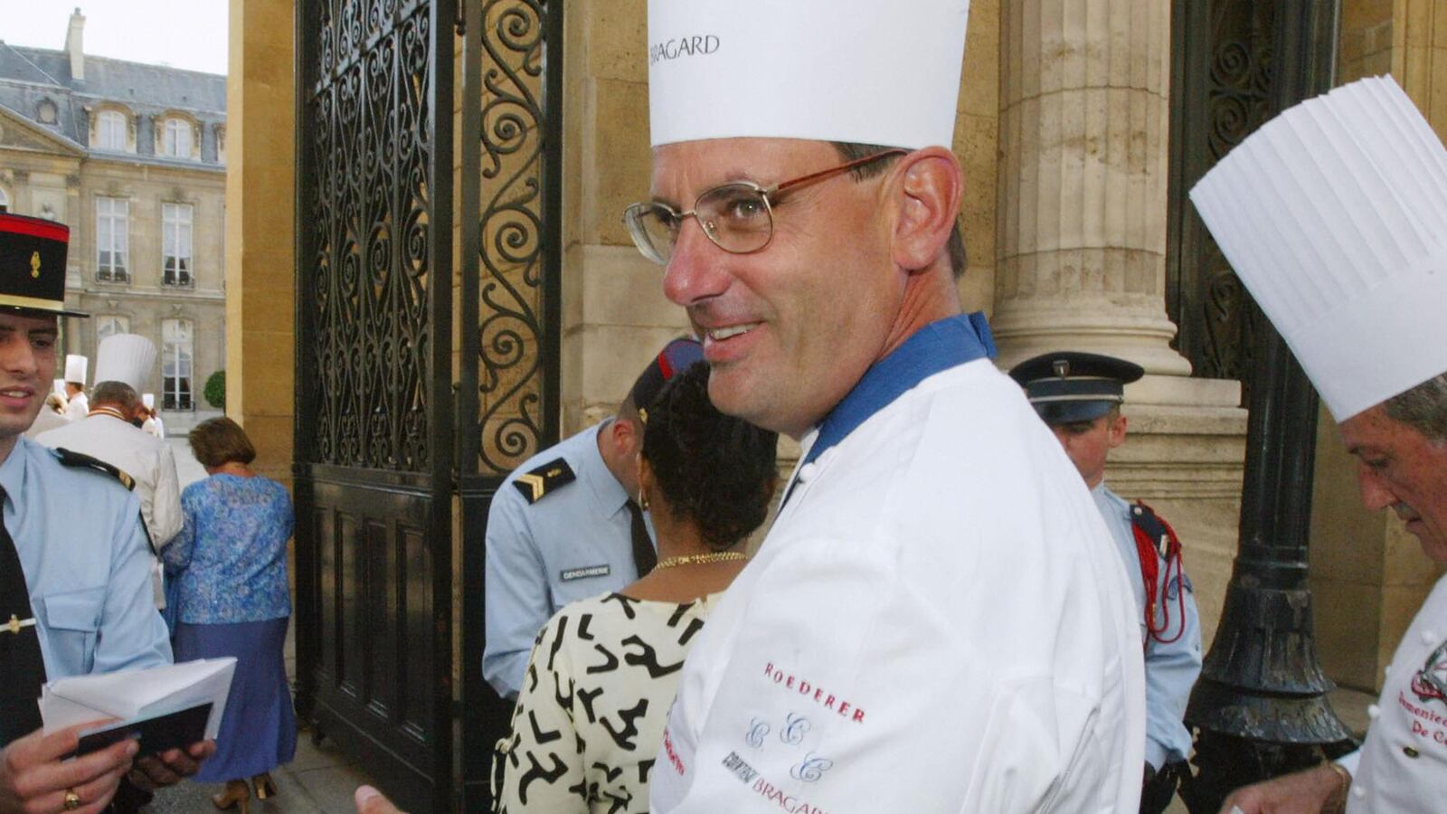 cheats/2015/06/19/ex-white-house-chef-has-gone-missing/150619-wh-chef-missing-cheat_omjoej