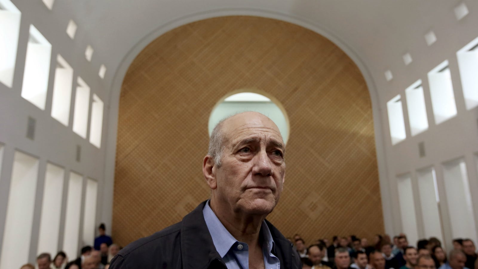 cheats/2016/02/15/former-israeli-pm-starts-jail-sentence/160215-ehud-olmert-sentence-begins-cheat_pe912m