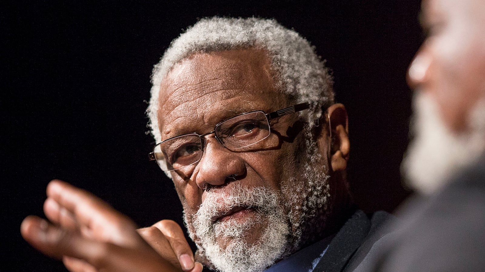 cheats/2014/07/18/bill-russell-collapses-at-speech/140718-billrussell-cheat_xdy1ww