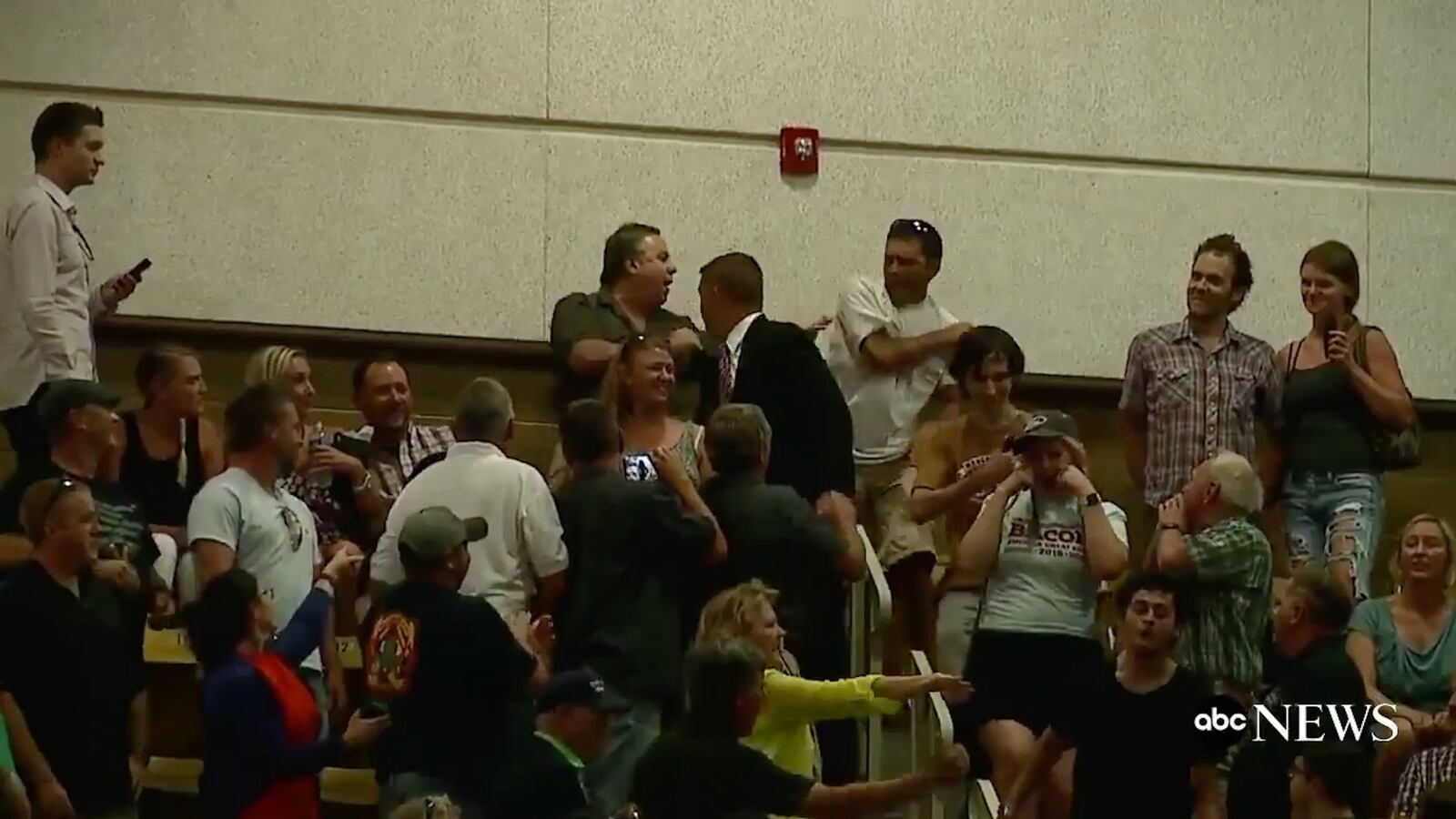 cheats/2016/09/12/video-trump-supporter-slaps-protesters/160912-trump-protester-cheat_jepiwn