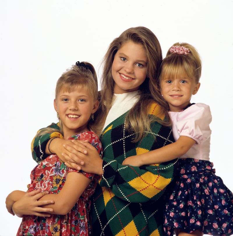 Jodie Sweetin (Stephanie), Candace Cameron (D.J.), and Ashley Olsen (Michelle) on "Full House"